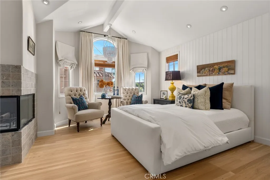 2281 La Playa Drive S, Costa Mesa, California 92627 home-pic-14